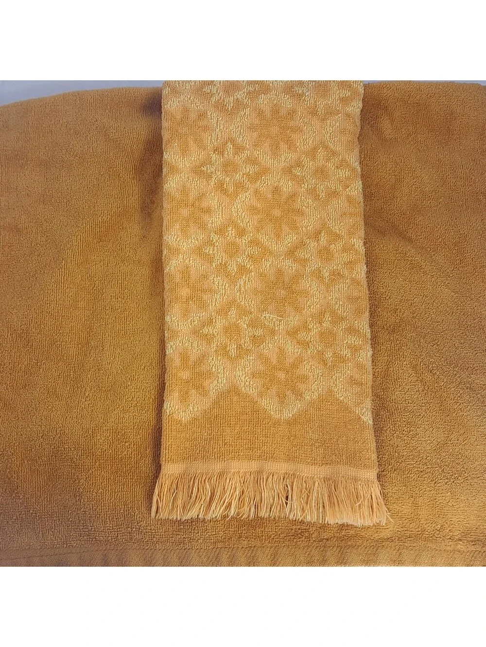 Vintage hand Towel set 2 harvest yellow Gold Martex West Point Pepperell Fairfax